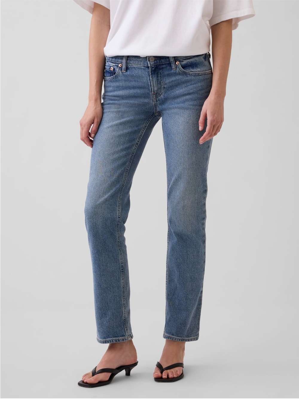 GAP Women's Mid Blue Straight-Leg Jeans